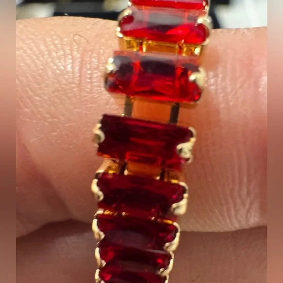 Stunning red crystal full tennis bracelet - Picture 3 of 5